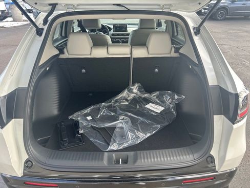 New 2026 Honda HR-V EX-L image 13