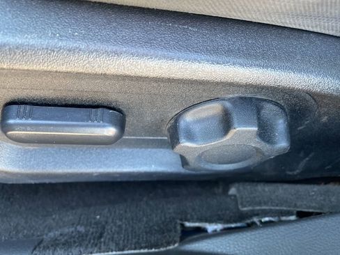 Used 2016 Ford Taurus SEL w/ Equipment Group 201A image 13