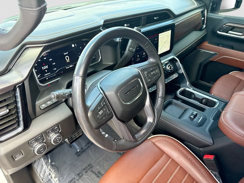 Used 2024 GMC Sierra 3500 Denali Ultimate image 25