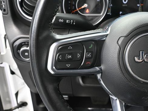 Used 2021 Jeep Wrangler Unlimited Sahara AWD/4WD image 29