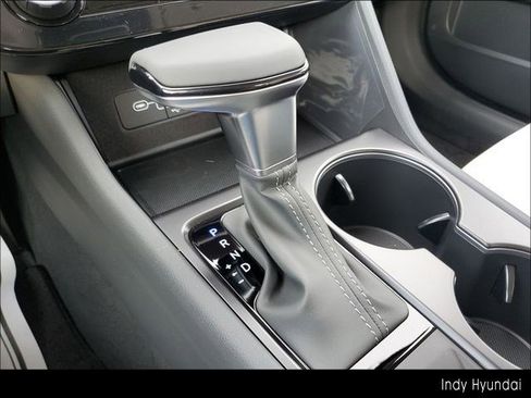 Certified 2025 Hyundai Sonata SE image 34