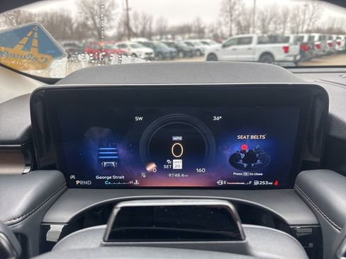 Used 2025 Lincoln Aviator Reserve w/ Equipment Group 201A image 13