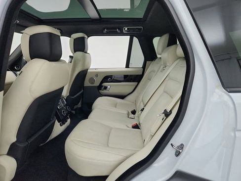 Used 2020 Land Rover Range Rover HSE image 26