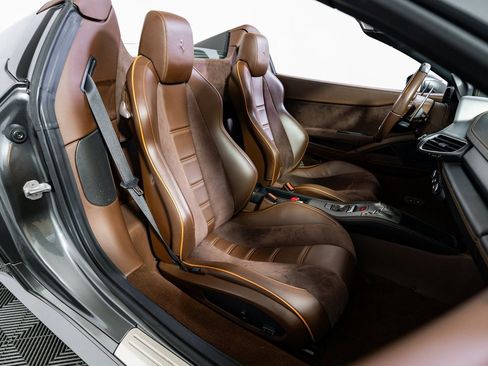 Certified 2014 Ferrari 458 Spider image 22