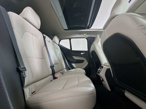 Used 2023 Volvo XC40 B5 Ultimate w/ Protection Package Premier image 26