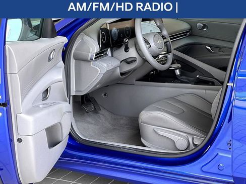 Used 2024 Hyundai Elantra SEL FWD image 11
