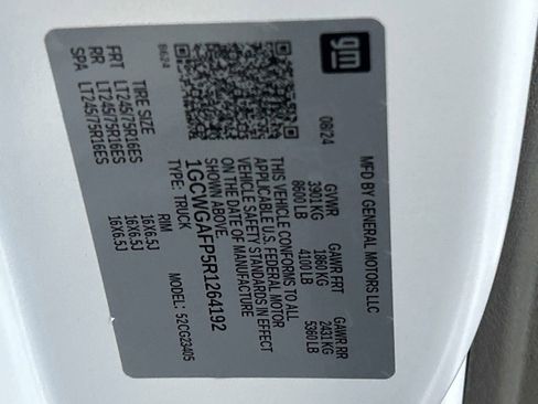 Used 2024 Chevrolet Express 2500 w/ Driver Convenience Package image 32