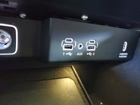 Used 2022 Jeep Wagoneer Series II w/ Premium Group I image 28