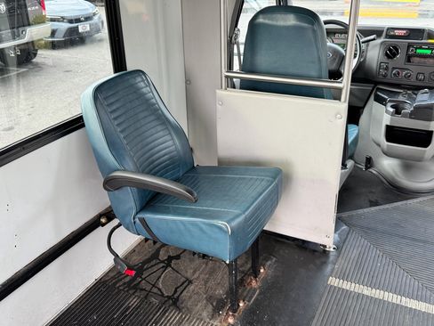 Used 2017 Ford E-350 and Econoline 350 Super Duty w/ Shuttle Bus Prep Package image 28