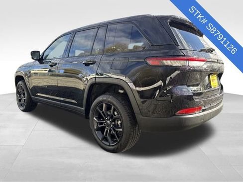 New 2025 Jeep Grand Cherokee Limited image 5