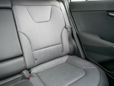 Used 2023 Kia Niro SX Touring image 14