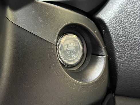 Used 2023 Jeep Renegade Latitude AWD/4WD image 21