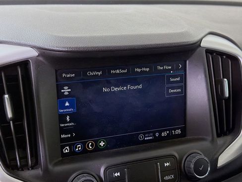 Used 2023 GMC Terrain SLT w/ Elevation Edition image 15