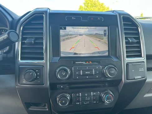 Used 2015 Ford F150 XLT w/ Equipment Group 302A Luxury AWD/4WD image 21