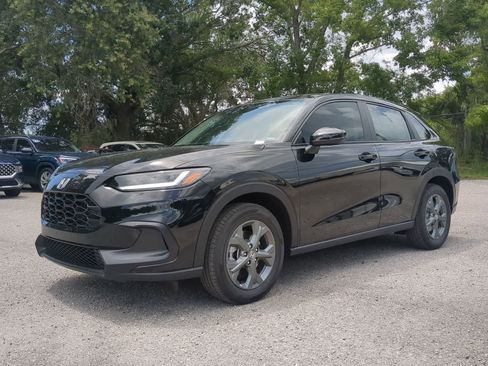 New 2026 Honda HR-V LX image 2