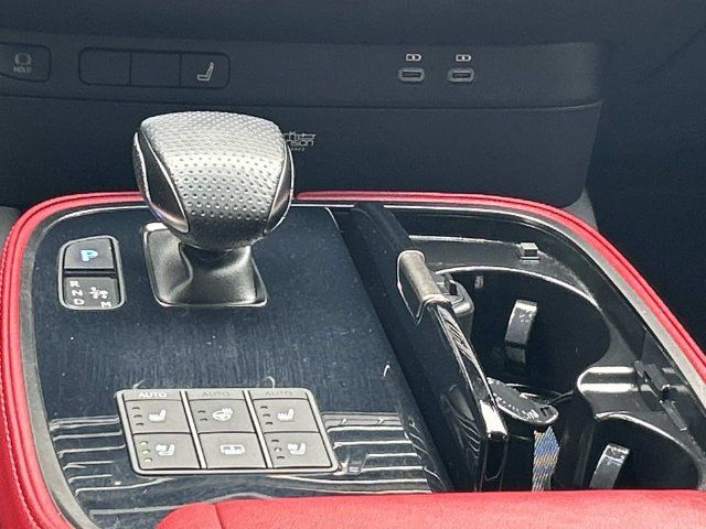 Used 2023 Lexus LS 500 F Sport w/ Cold Weather Package (CK) RWD image 26