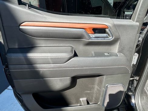 Used 2023 GMC Sierra 1500 Denali w/ Technology Package image 12