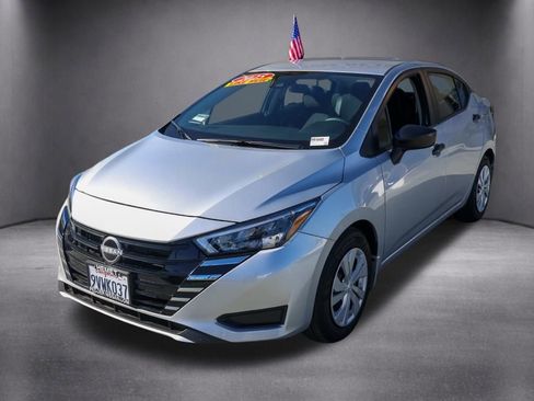 Used 2025 Nissan Versa S w/ Trunk Package image 9