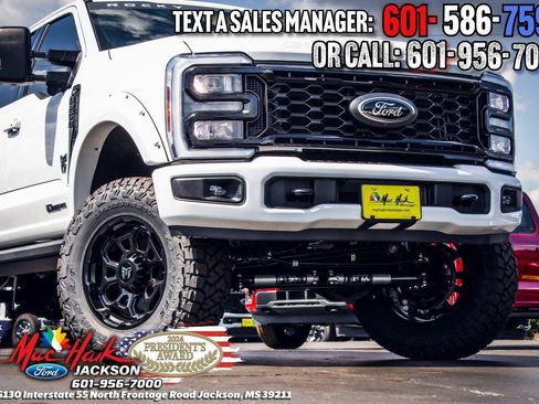 New 2026 Ford F250 XLT w/ XLT Premium Package AWD/4WD image 5
