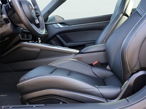 Certified 2025 Porsche 911 Carrera image 36