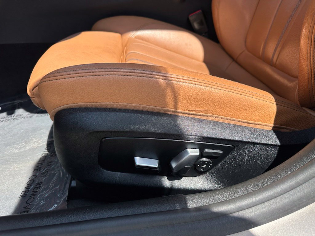 Used 2017 BMW 530i RWD image 11