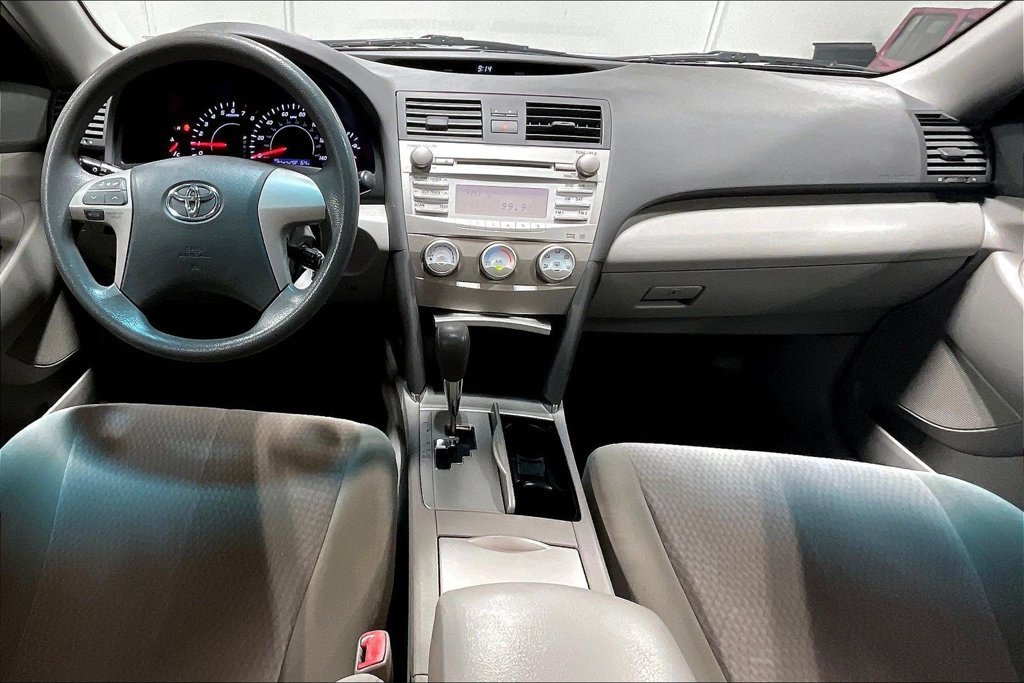 Used 2011 Toyota Camry FWD image 18