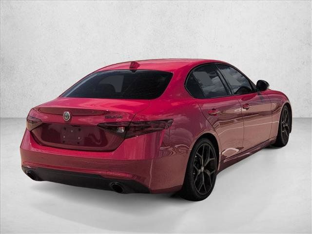 Used 2020 Alfa Romeo Giulia w/ Nero Edizione RWD image 6