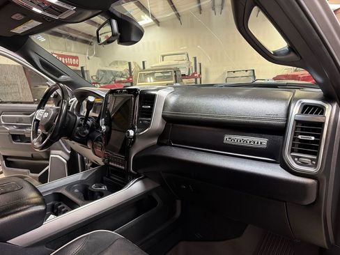 Used 2022 RAM 3500 Laramie AWD/4WD image 36