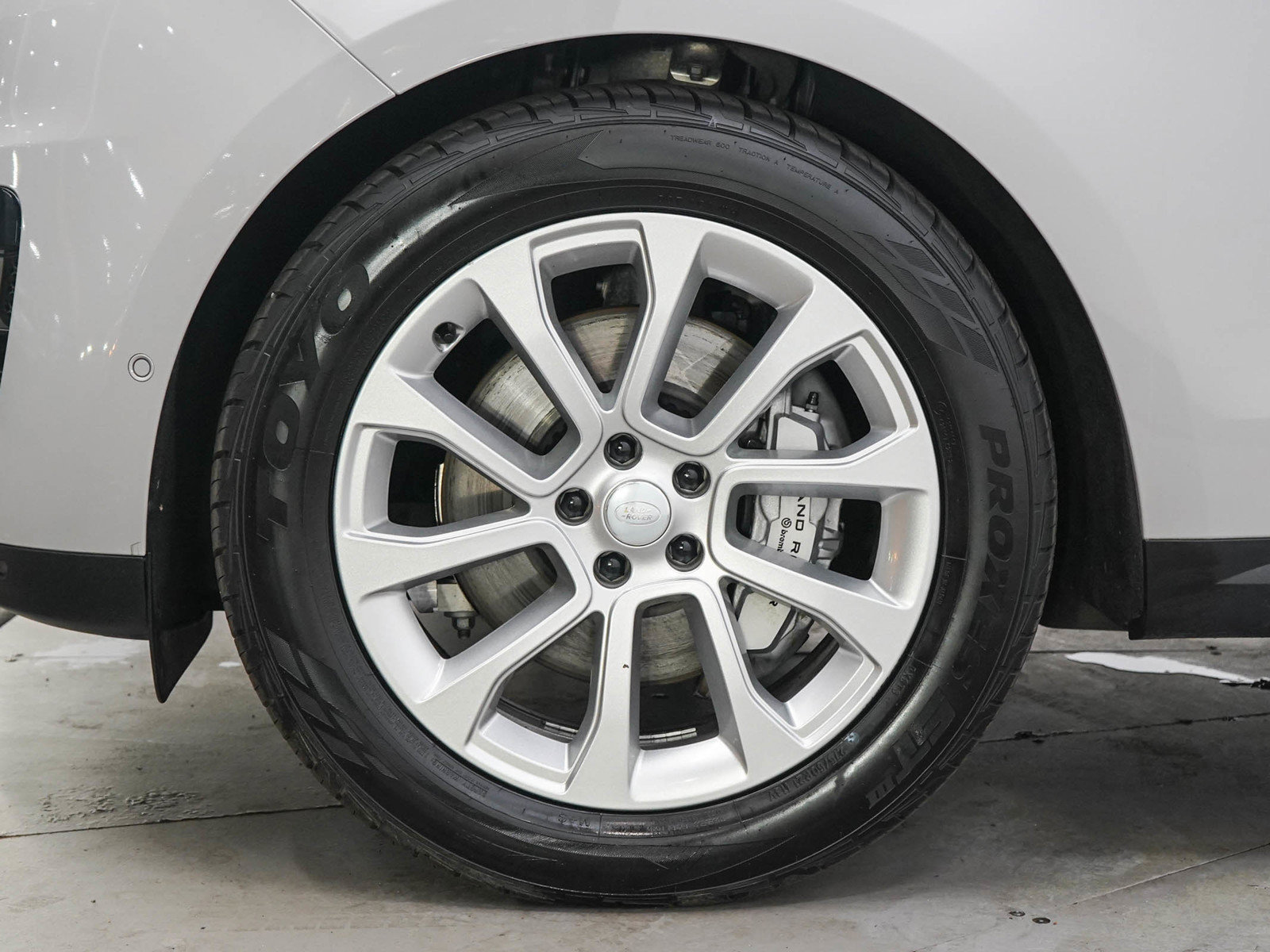 Used 2025 Land Rover Range Rover Sport SE AWD/4WD image 28