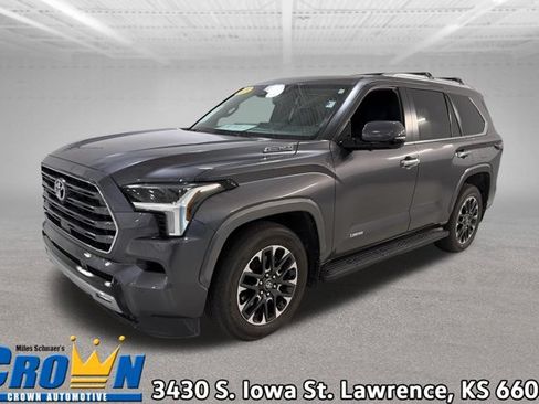 Used 2025 Toyota Sequoia Limited w/ Tow Technology Package AWD/4WD image 1