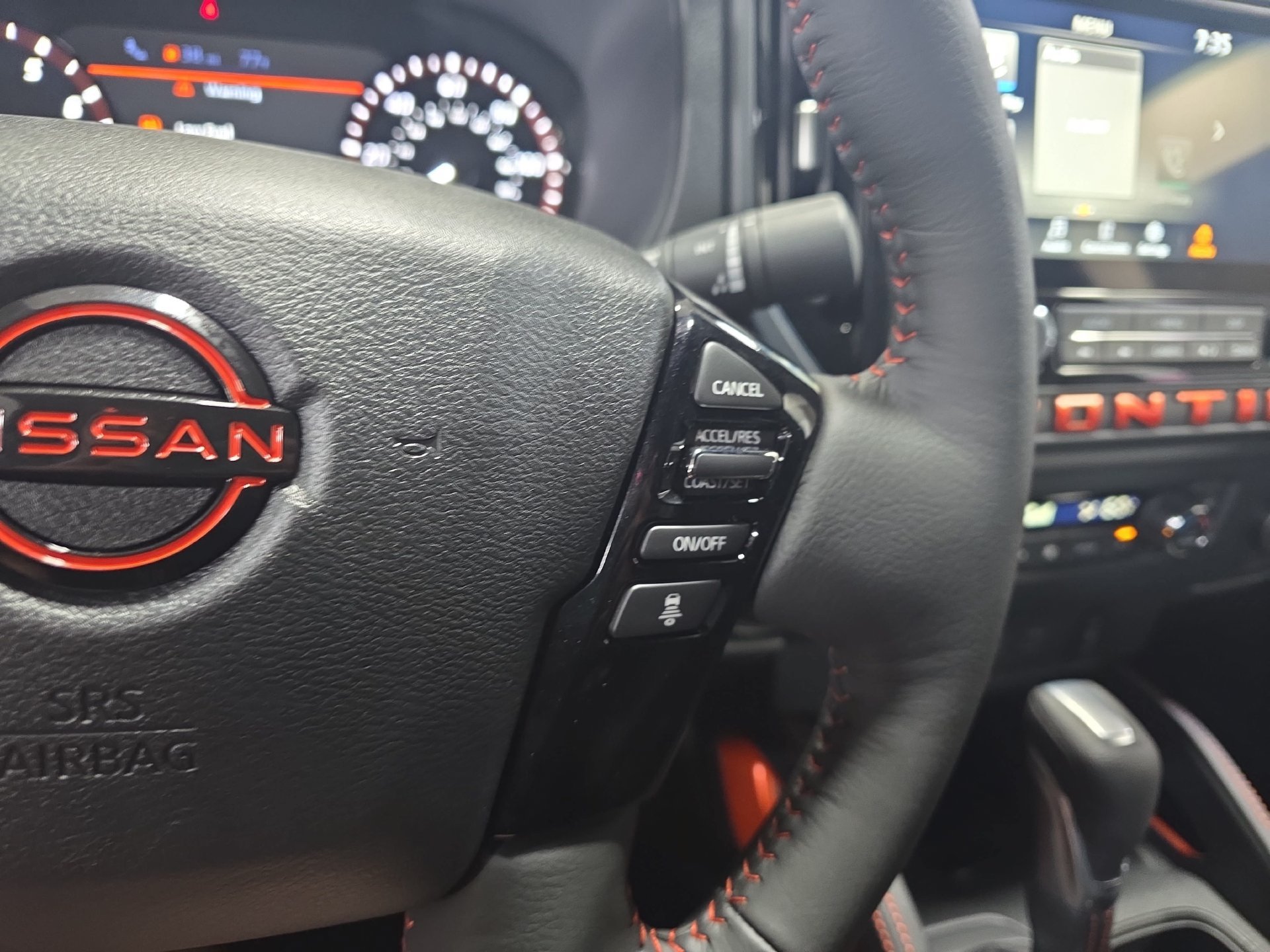 New 2027 Nissan Frontier PRO-4X w/ Pro Convenience Package AWD/4WD image 17