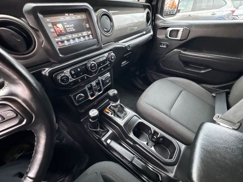 Used 2022 Jeep Gladiator Sport image 24