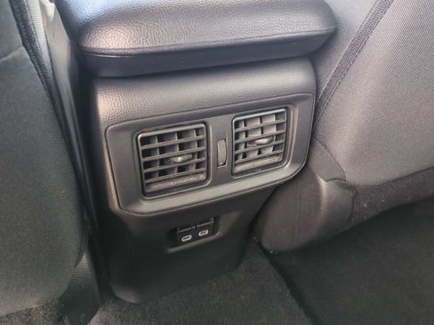 Used 2024 Toyota RAV4 XLE FWD image 20