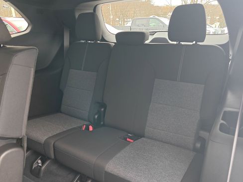 Used 2025 GMC Acadia Elevation w/ LPO, Floor Liner Package image 30