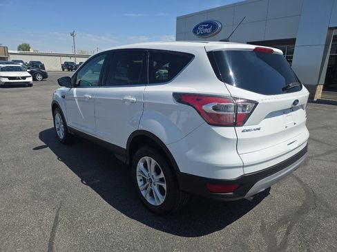 Used 2017 Ford Escape SE AWD/4WD image 8