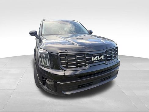 Used 2024 Kia Telluride S w/ S Sunroof Package FWD image 3