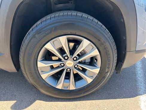 Certified 2025 Chevrolet Equinox LT w/ Convenience Package II FWD image 8