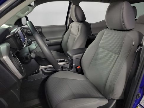 Used 2023 Toyota Tacoma SR5 AWD/4WD image 14