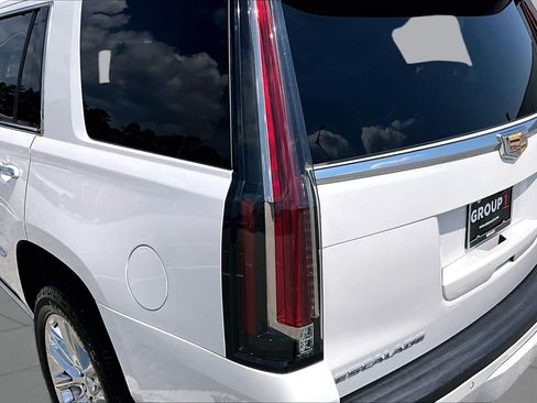 Used 2020 Cadillac Escalade Platinum AWD/4WD image 29