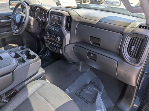 Used 2022 Chevrolet Silverado 1500 Custom Trail Boss AWD/4WD image 29