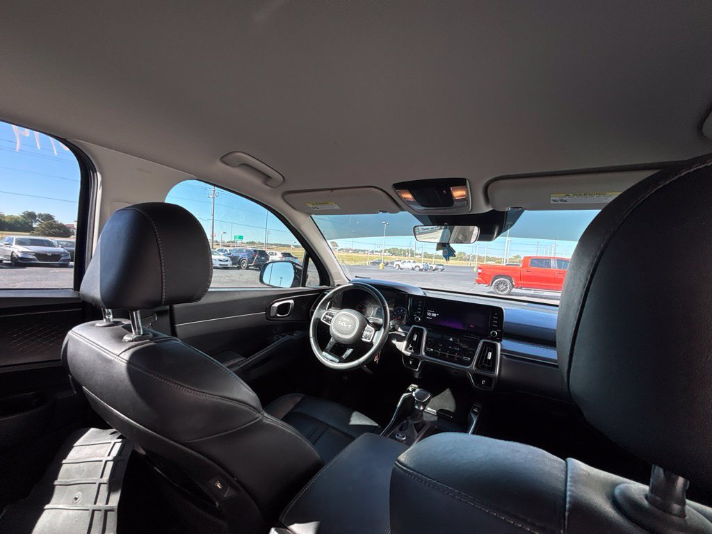Used 2022 Kia Sorento S FWD image 28
