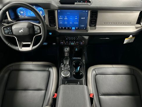New 2025 Ford Bronco Outer Banks image 7