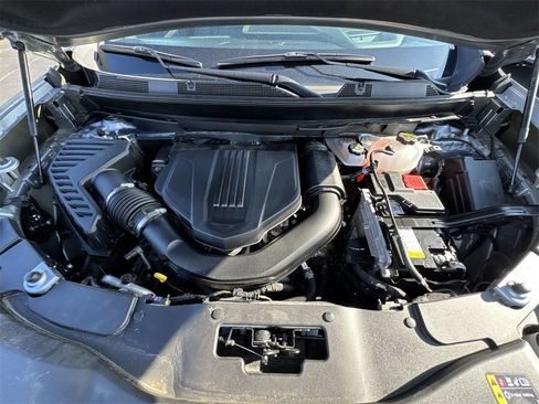 Used 2025 GMC Acadia AT4 image 27