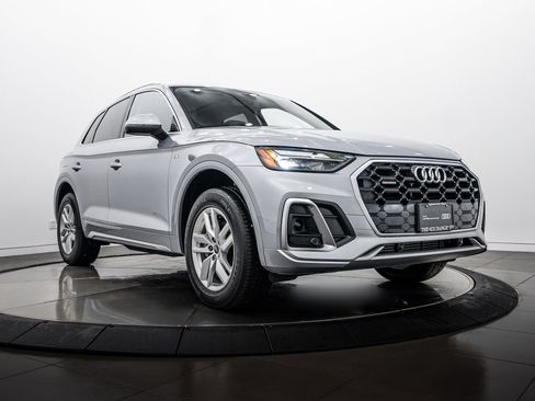 Used 2023 Audi Q5 2.0T Premium w/ Convenience Package AWD/4WD image 1