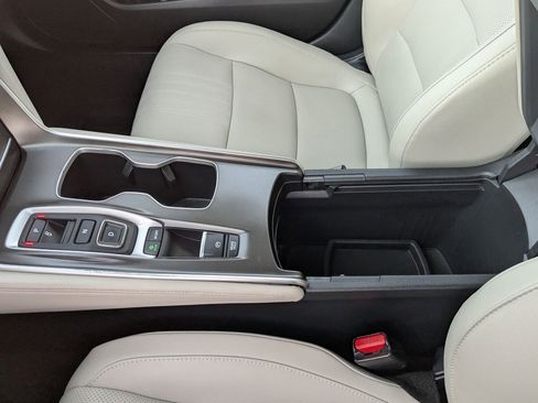 Used 2019 Honda Accord Touring image 30