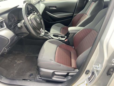 Used 2025 Toyota Corolla SE FWD image 17