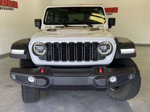 Used 2026 Jeep Wrangler Unlimited Rubicon w/ Safety Group image 8