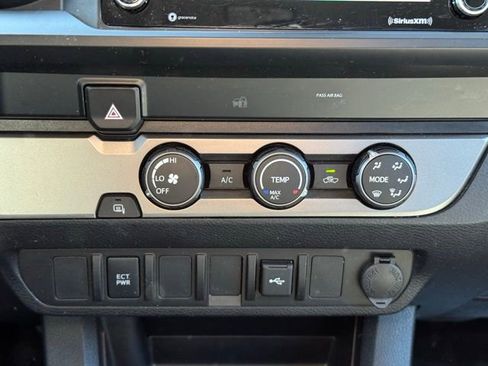 Used 2022 Toyota Tacoma SR image 10