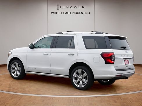 Used 2024 Ford Expedition Platinum AWD/4WD image 7