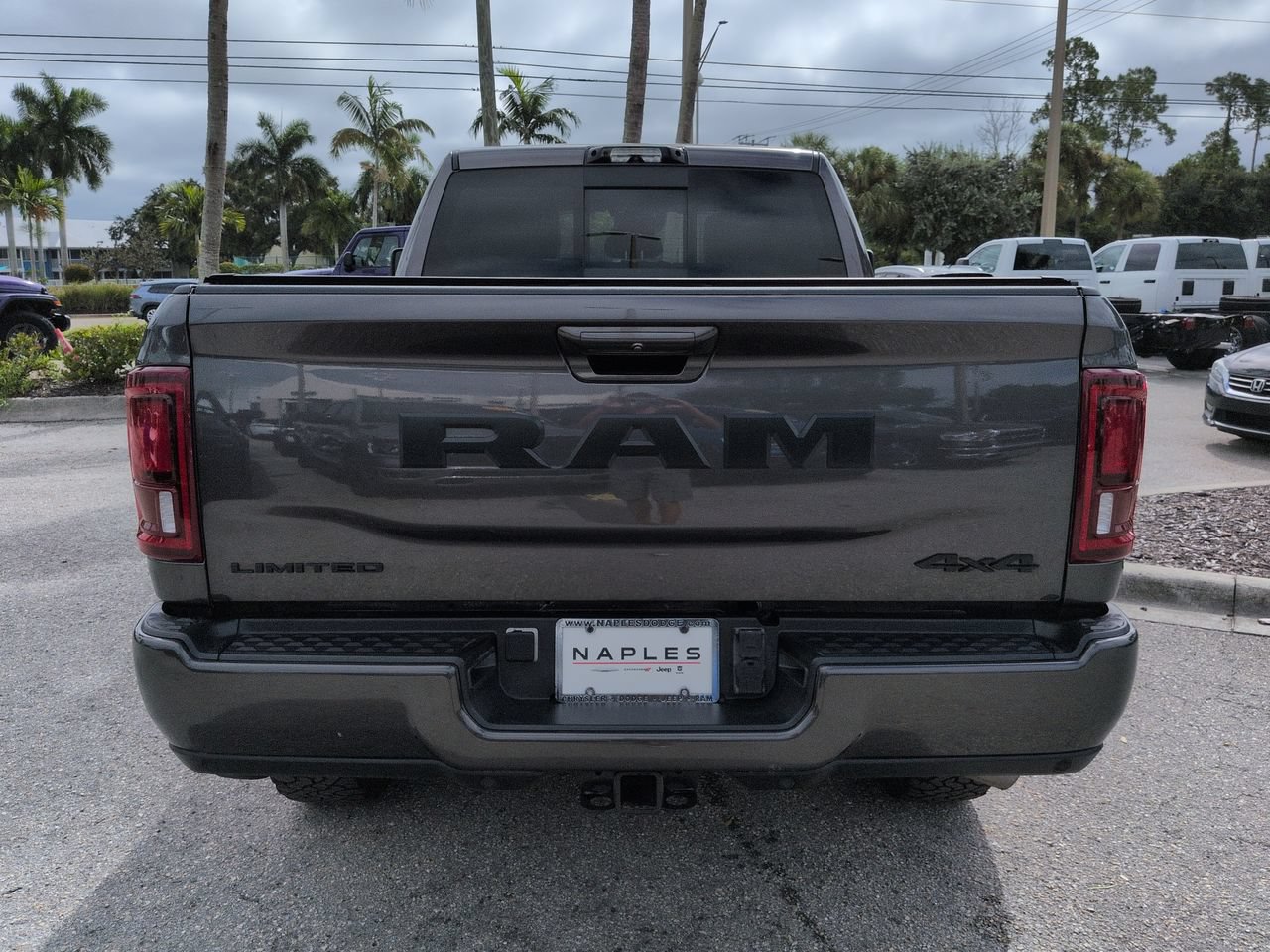 Used 2025 RAM 2500 Limited AWD/4WD image 6